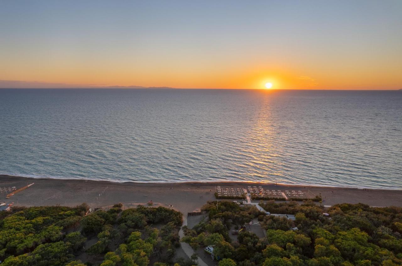 Camping Il Capannino Glamping Village Marina Di Bibbona Bagian luar foto