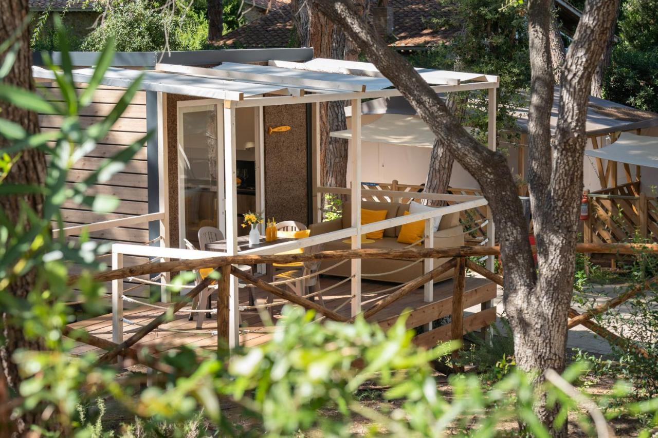 Camping Il Capannino Glamping Village Marina Di Bibbona Bagian luar foto