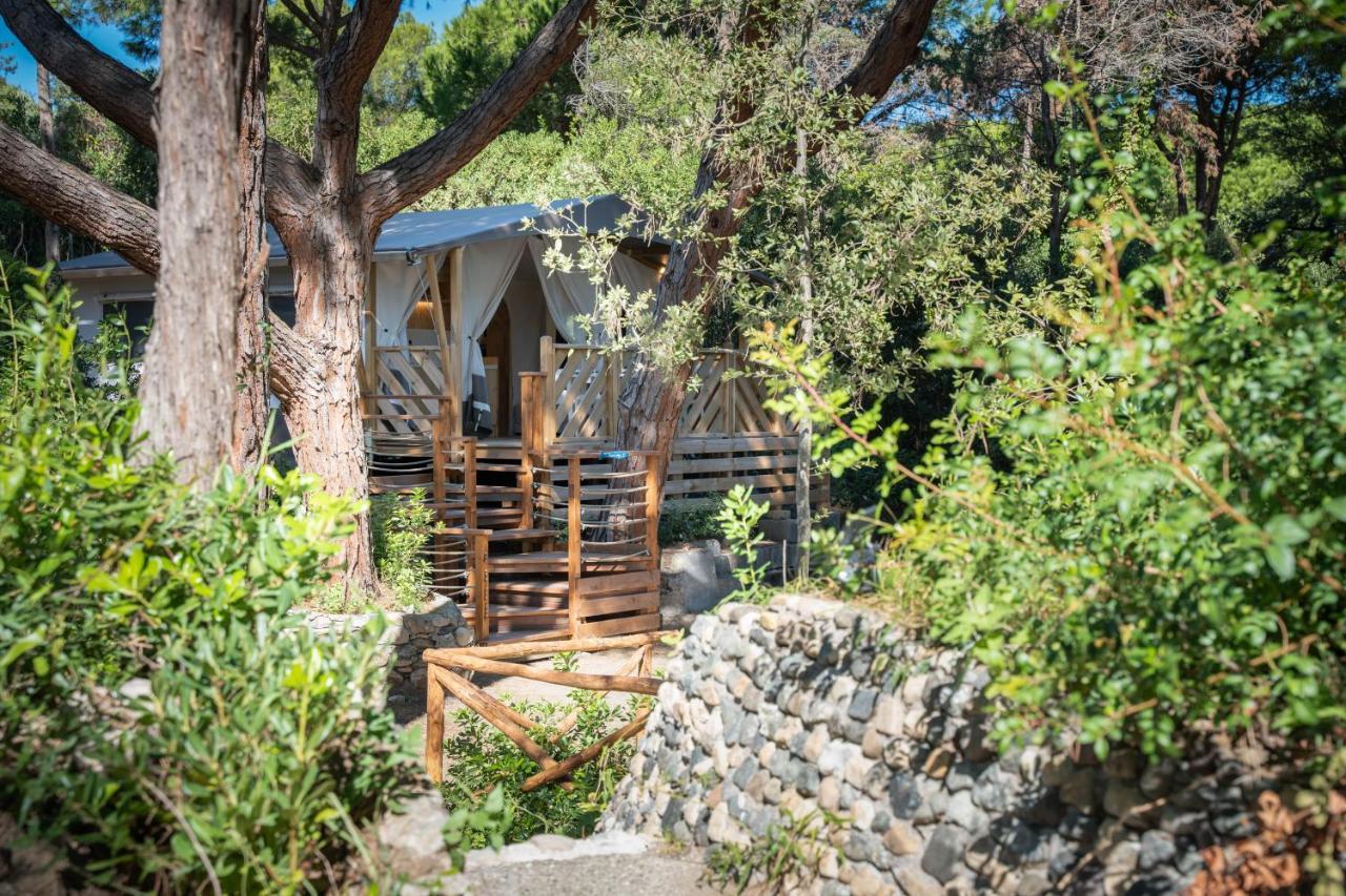 Camping Il Capannino Glamping Village Marina Di Bibbona Bagian luar foto
