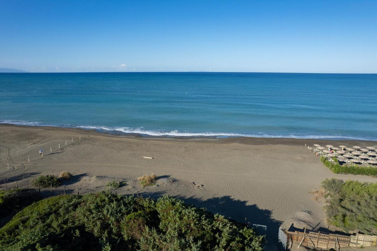 Camping Il Capannino Glamping Village Marina Di Bibbona Bagian luar foto